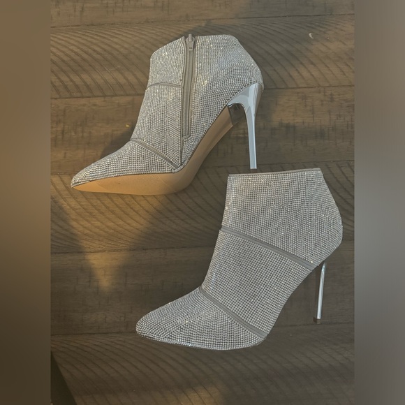 Steve Madden Star-R Rhinestone size 8 booties stiletto - Picture 4 of 7